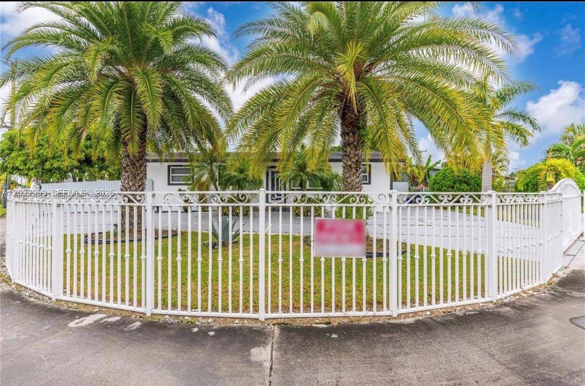 11500 SW 185th TerMiami - picture