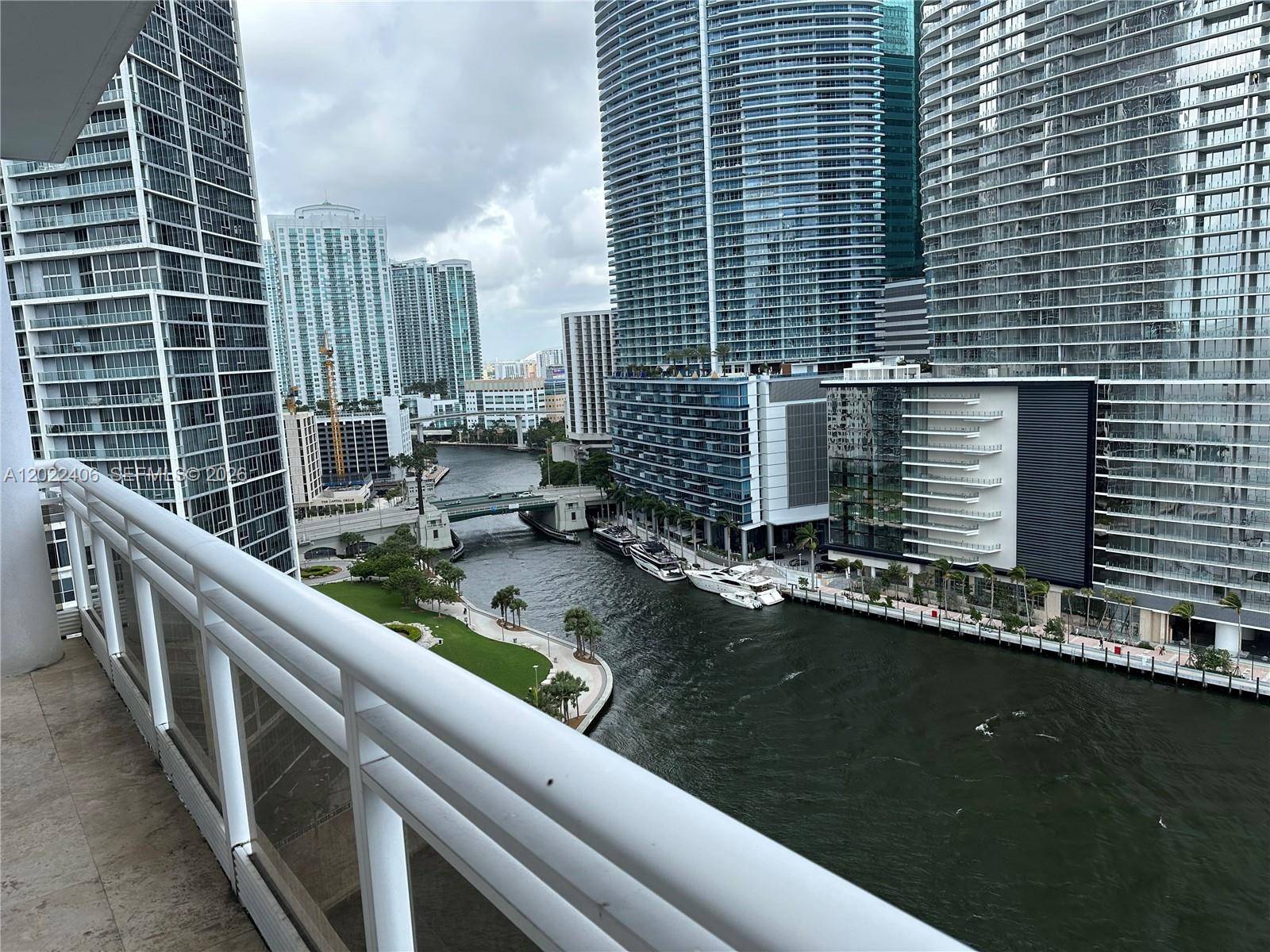 901 Brickell Key BlvdMiami - CARBONELL CONDO,CARBONELL condo unit 2005 - picture