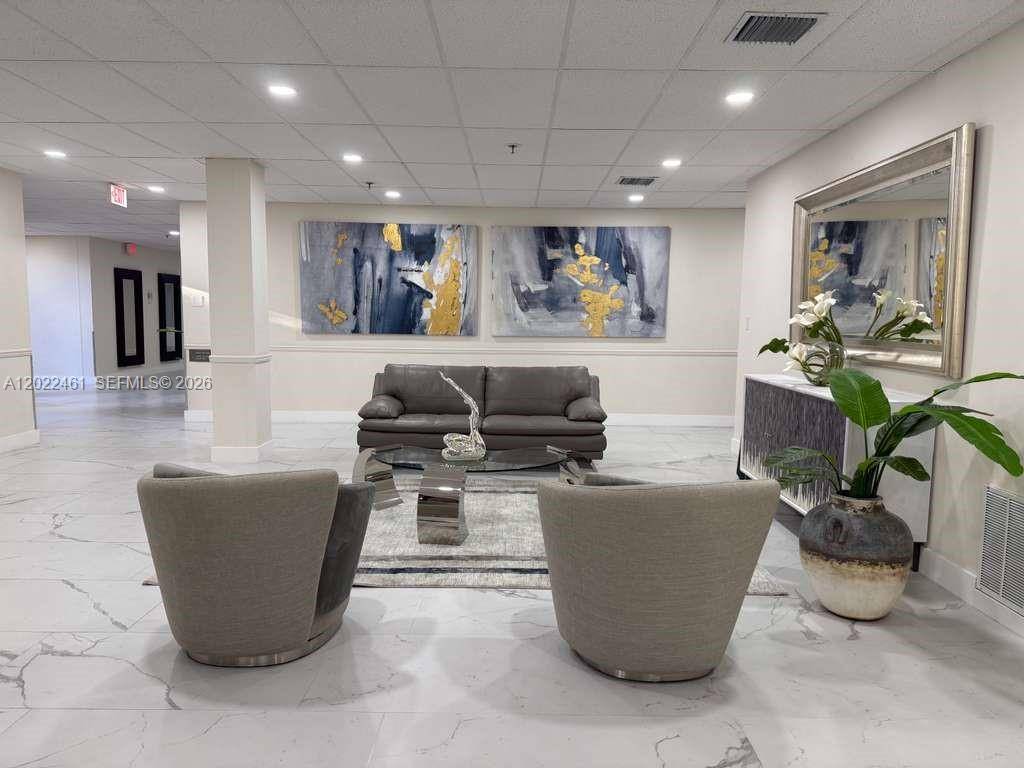 900 NE 195th StMiami - Condo 5+ Stories,Condo condo unit 618 - picture