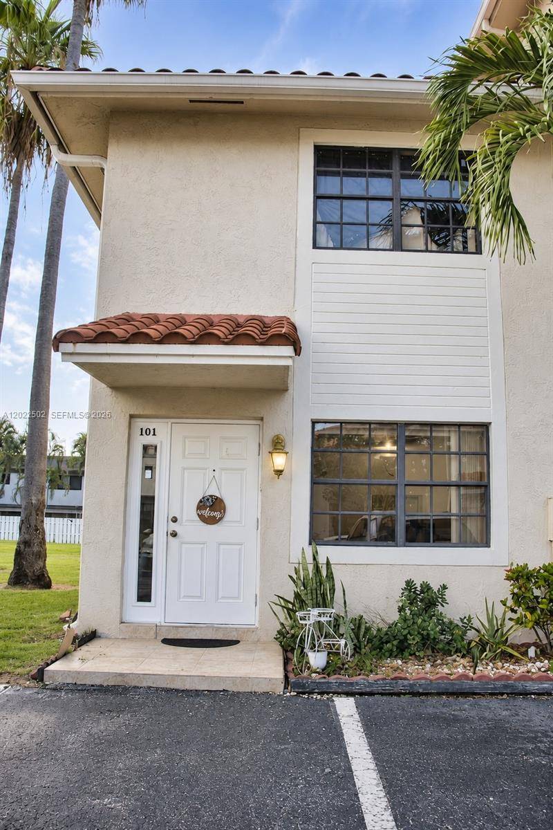 9880 Hammocks BlvdMiami - BANYAN TREE CONDO #11 condo unit 101-43 - picture