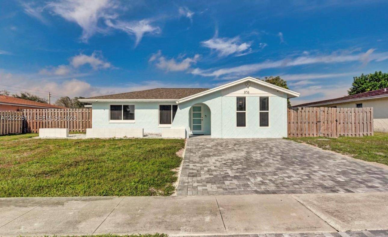 876 Gardenia DrRoyal Palm Beach - picture