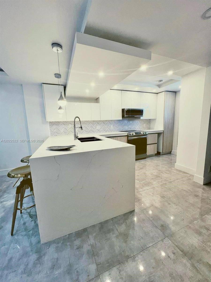 2903 N Miami Beach BlvdNorth Miami Beach - ISLAND SHORES CONDO condo unit 1003 - picture