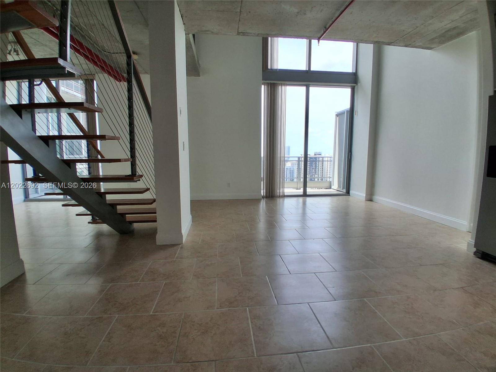 690 SW 1st CtMiami - Condo/Co-Op/Annual,Condo condo unit PHI19 - picture