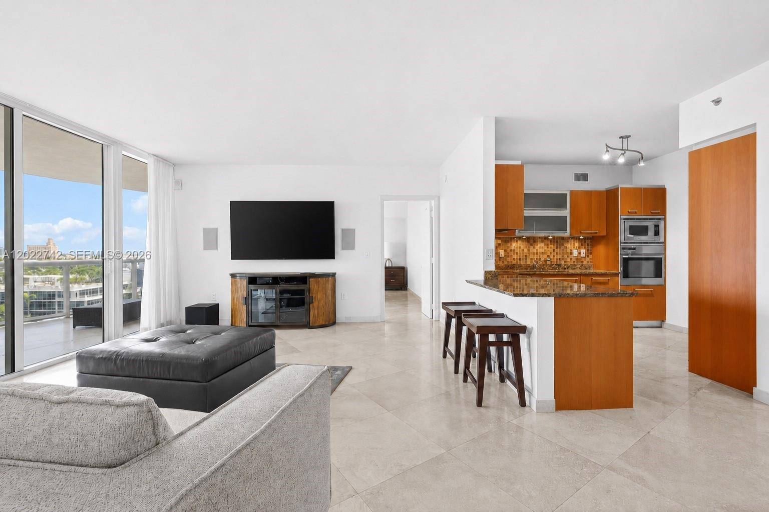 400 Alton RdMiami Beach - MURANO GRANDE AT PORTOFIN condo unit 907 - picture