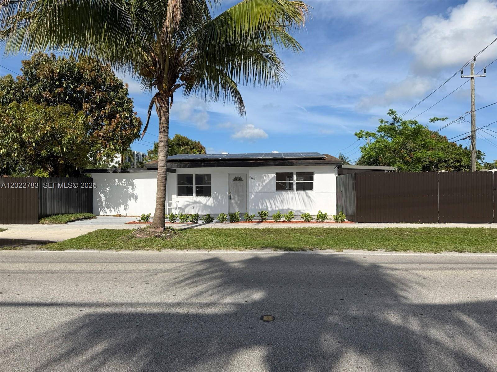 1001 S 62nd AveHollywood - picture