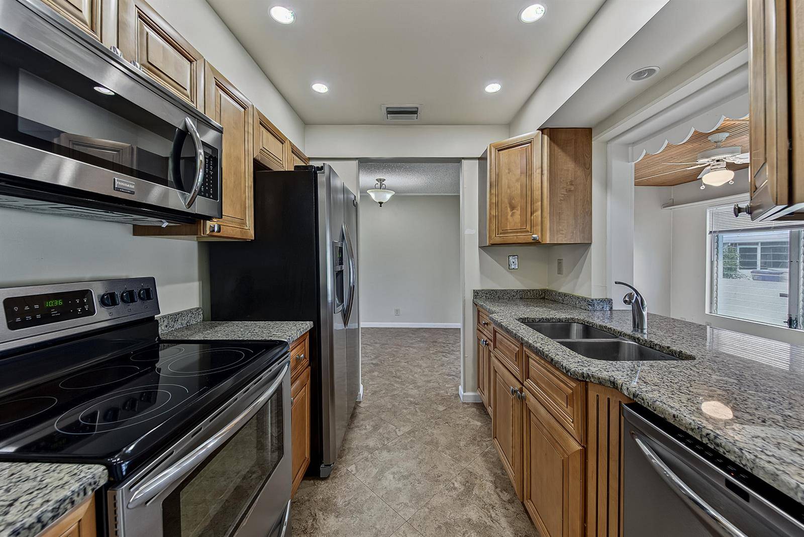 2581 E GolfPompano Beach - picture
