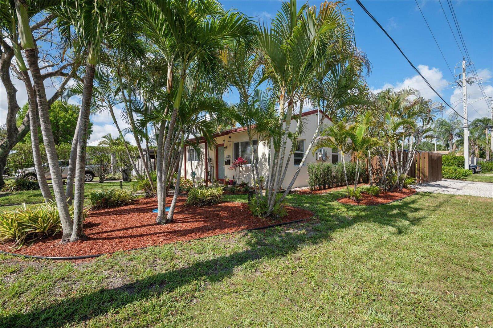 1645 NE 16thFort Lauderdale - picture