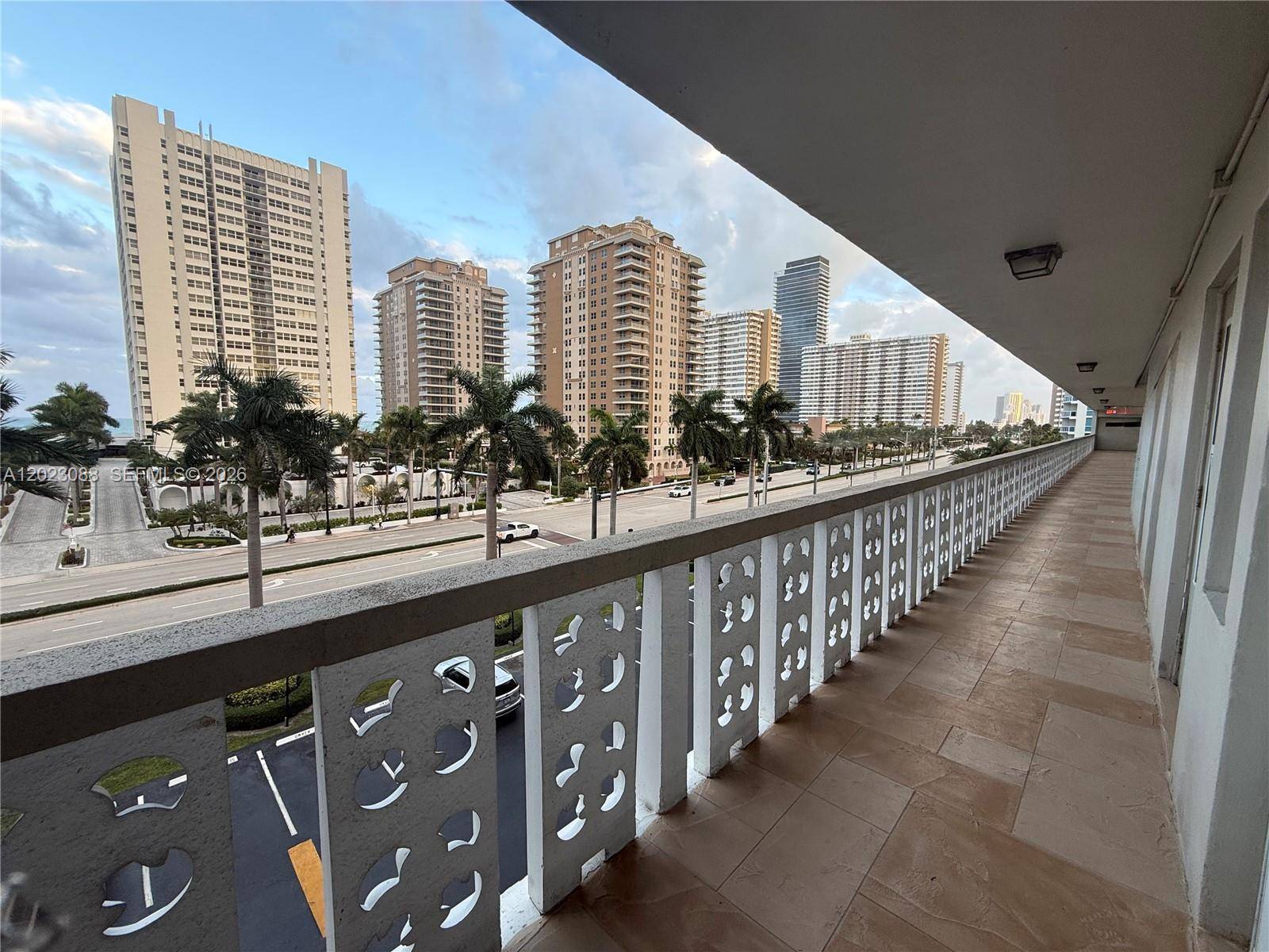 1893 S Ocean DrHallandale Beach - ISLANDS-MARTINIQUE CONDO condo unit 506 - picture