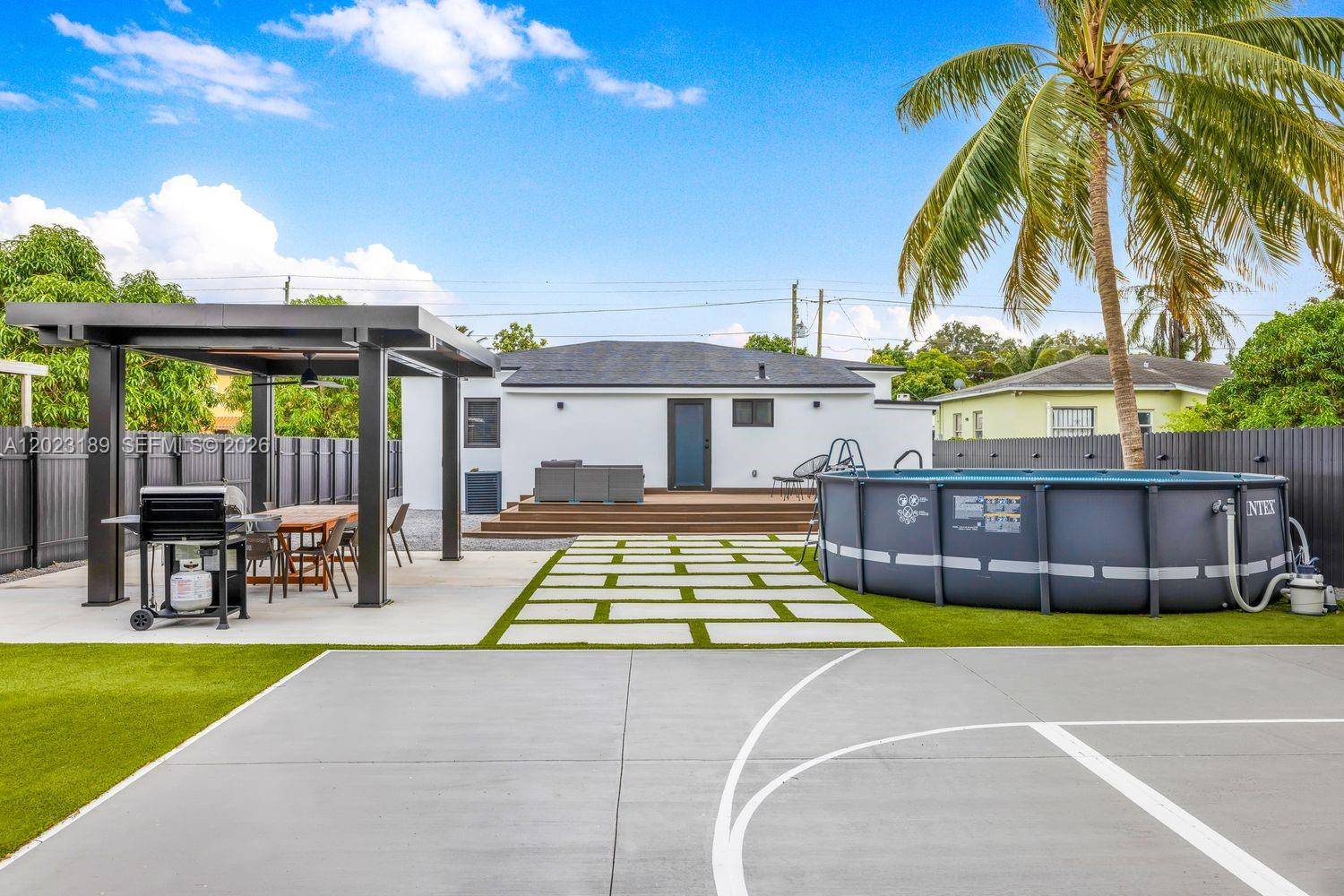 121 NW 53rd StMiami - picture
