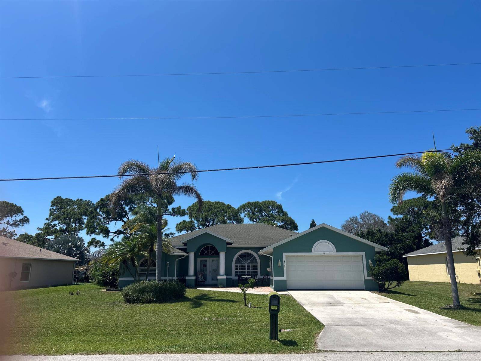2301 SE MariolaPort St. Lucie - picture