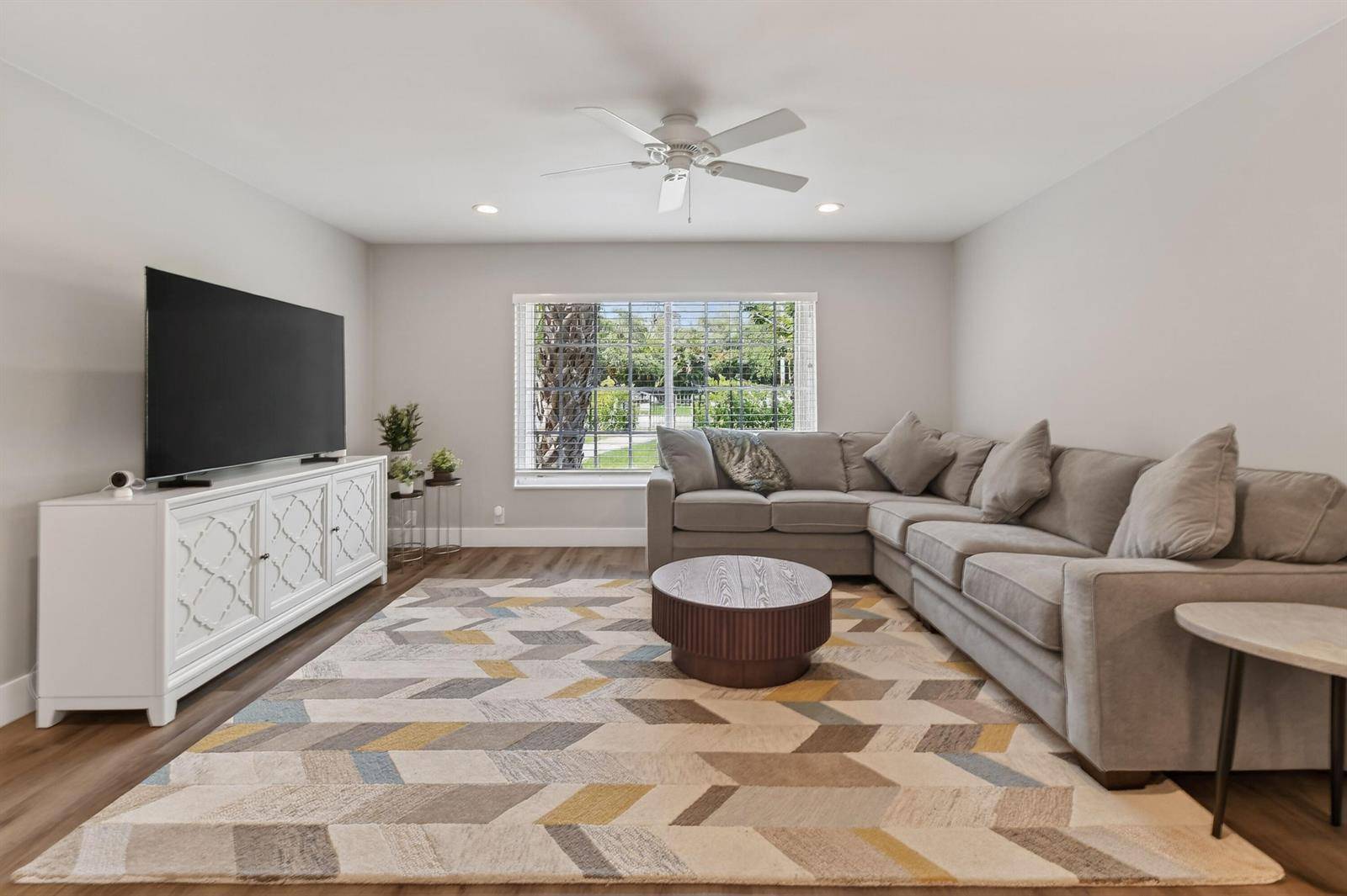 11521 LandingNorth Palm Beach - HIDDEN KEY CONDO,HIdden Key condo unit E1 - picture