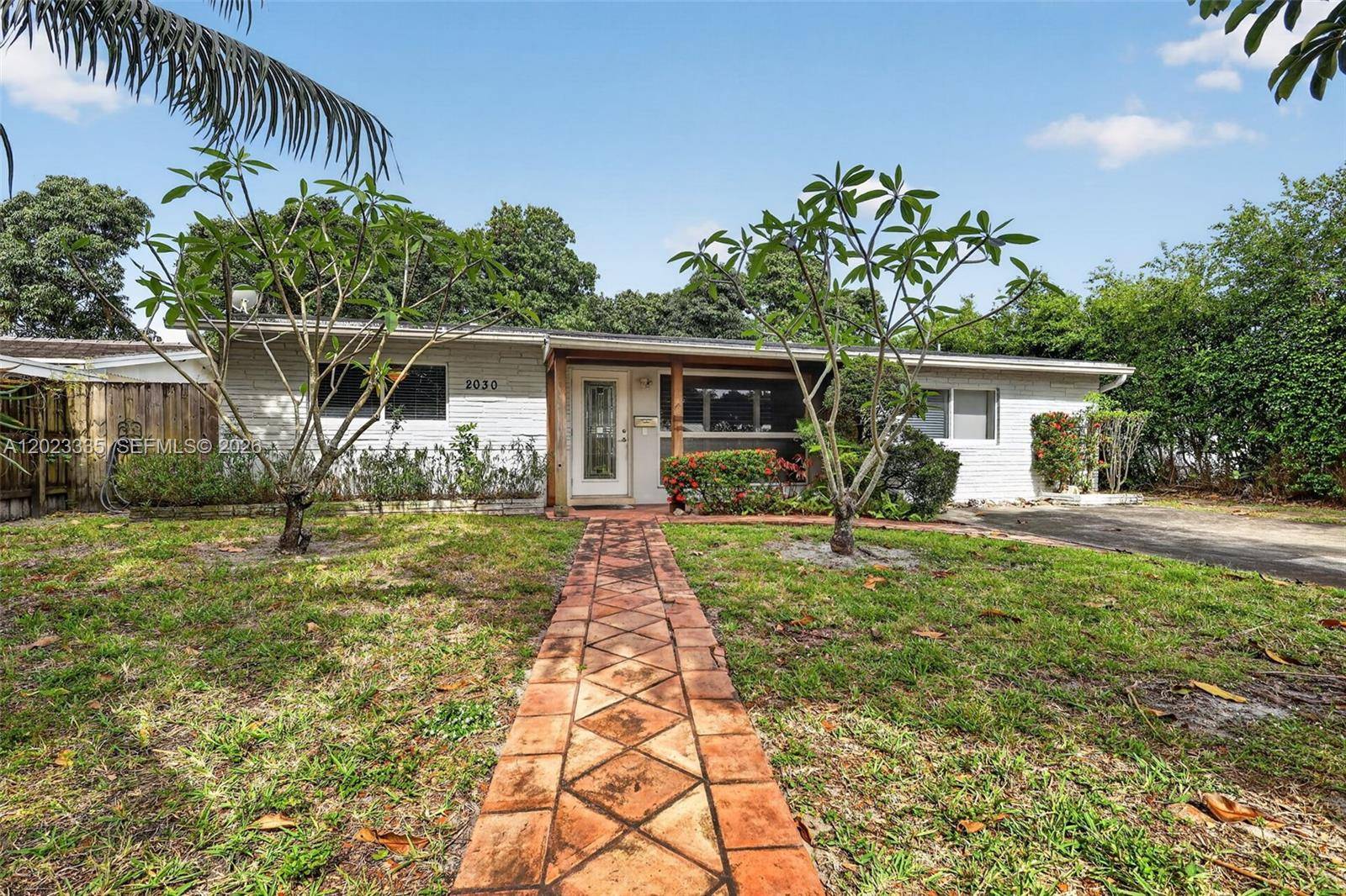 2030 N 57th TerHollywood - picture