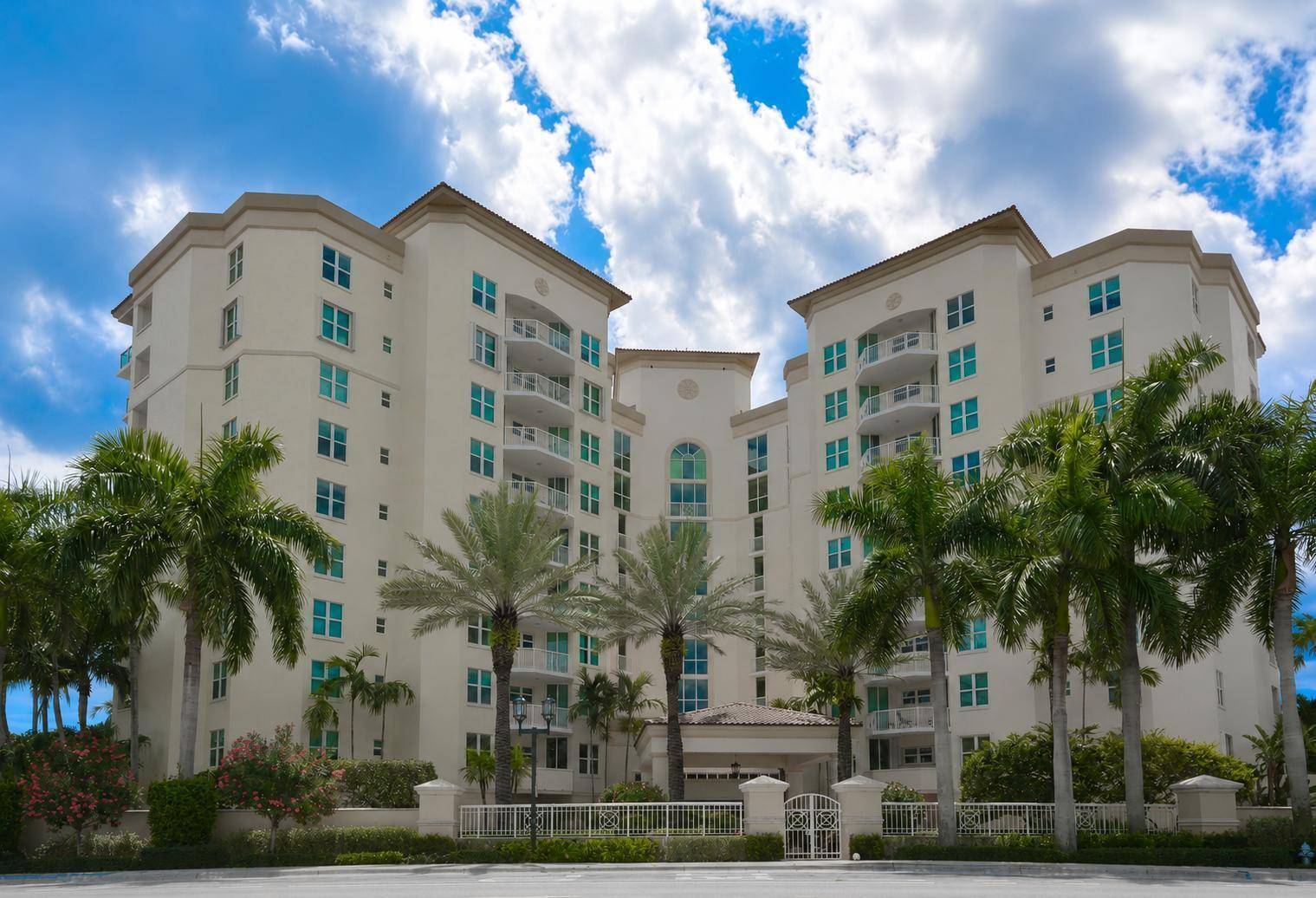 550 SE MiznerBoca Raton - TOWNSEND PLACE CONDO,Townsend Place condo unit B702 - picture