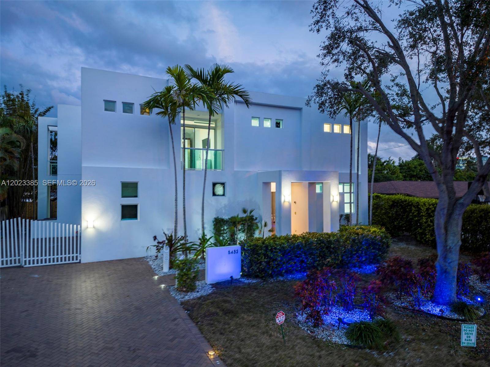 5432 NE 21st TerFort Lauderdale - picture