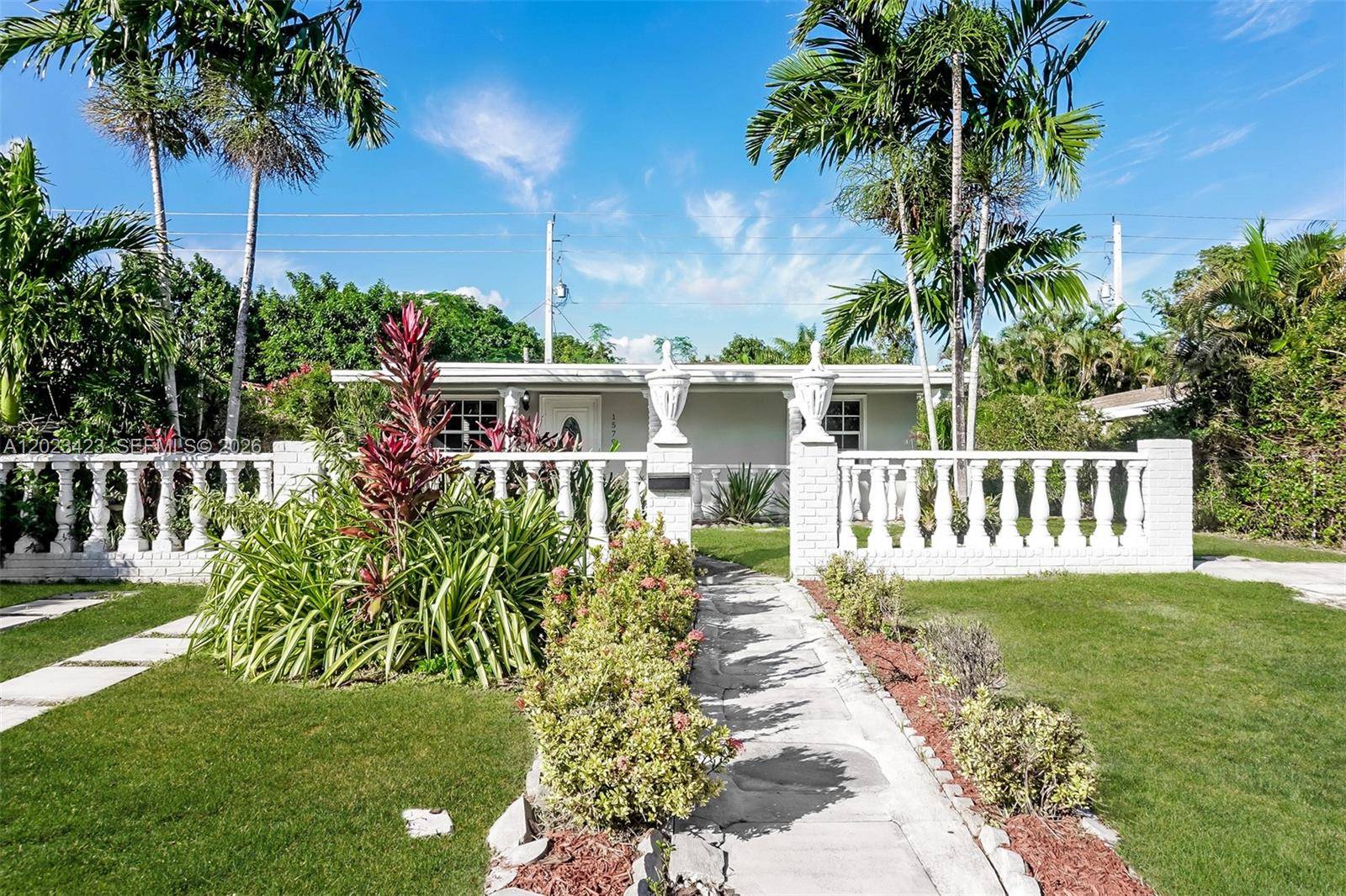 1579 NE 182nd StNorth Miami Beach - picture