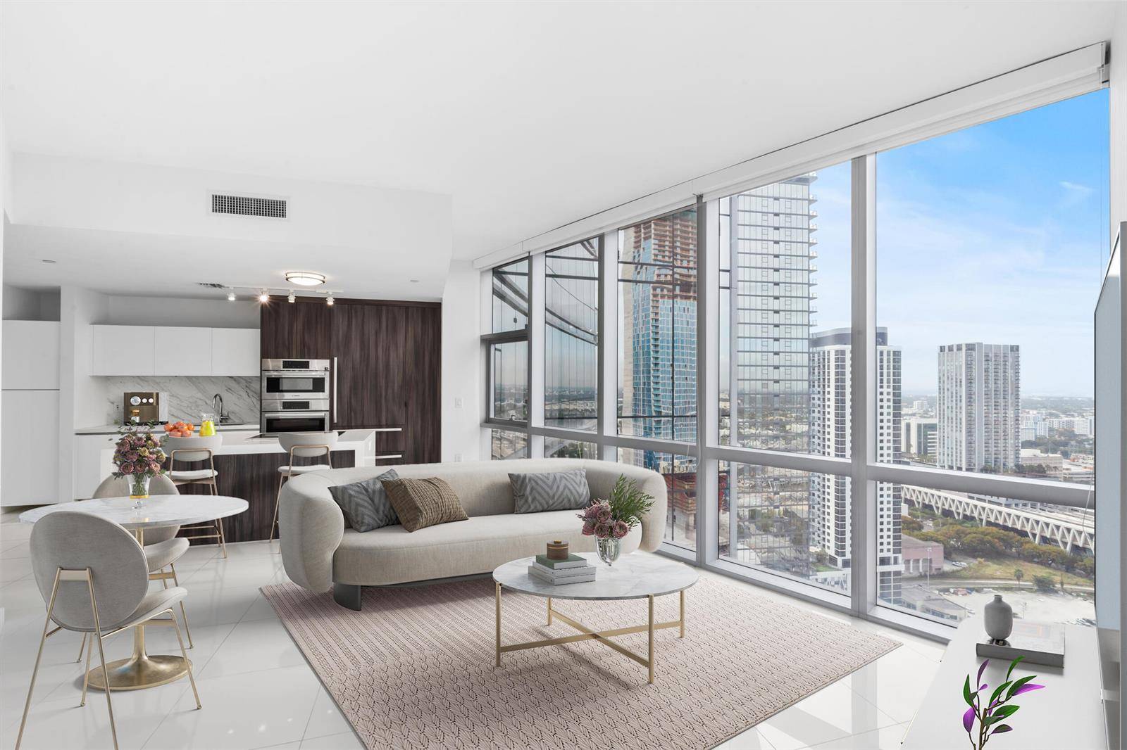 851 NE 1stMiami - PARAMOUNT MIAMI WORLDCENTE condo unit 3202 - picture
