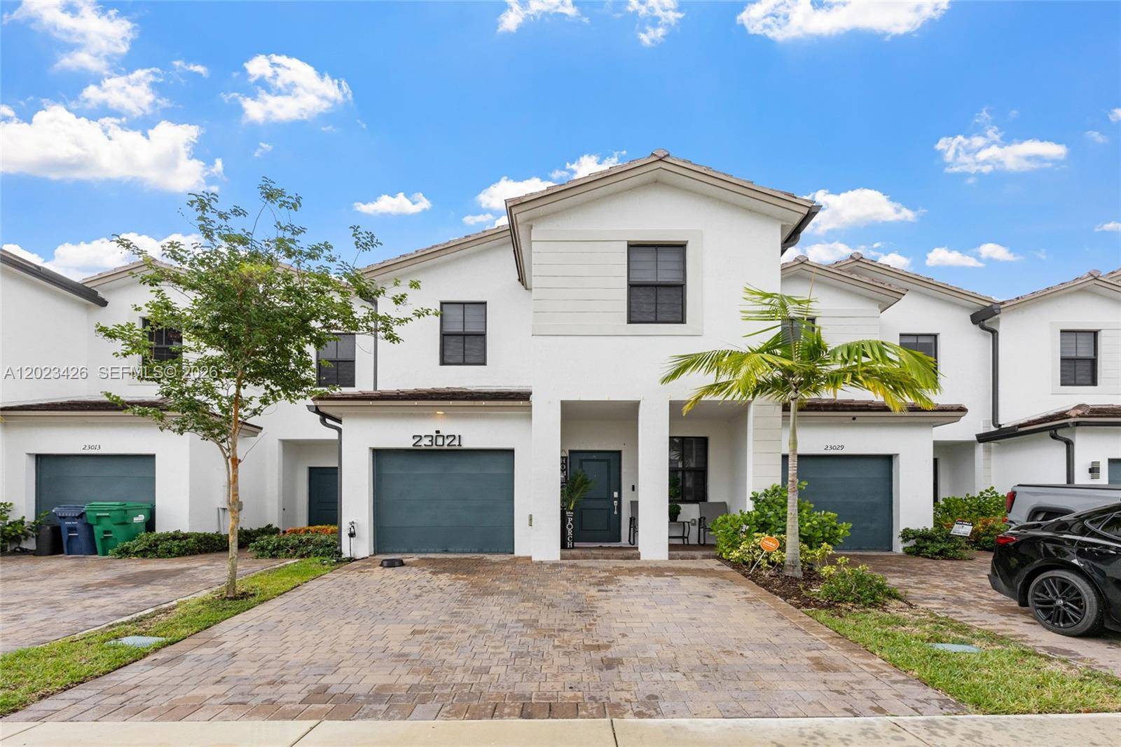 23021 SW 128th PlMiami - picture