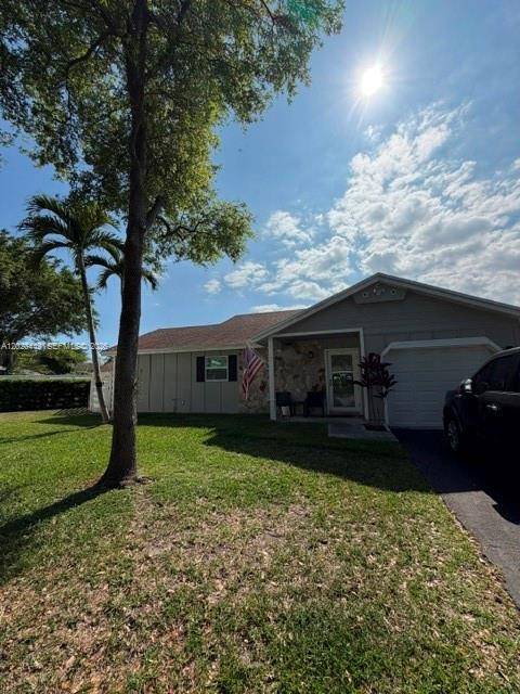 14552 SW 142nd PlMiami - Single Family-Annual,House condo unit 14552 - picture