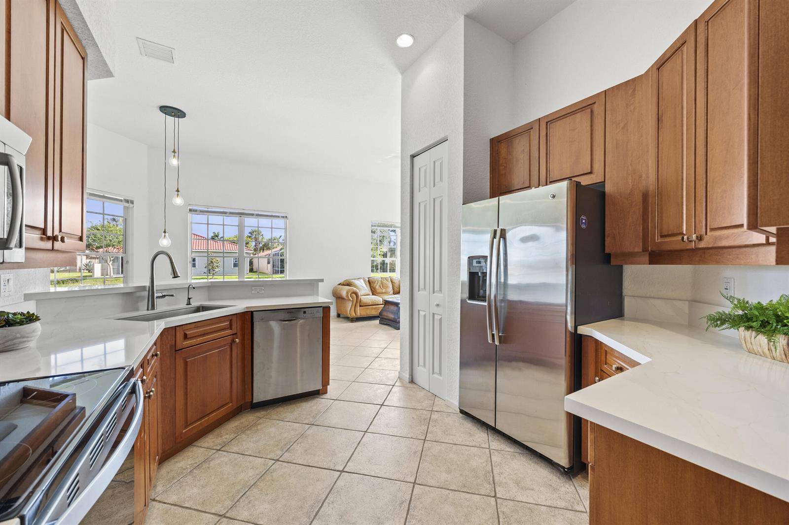 6721 ArnoBoynton Beach - picture