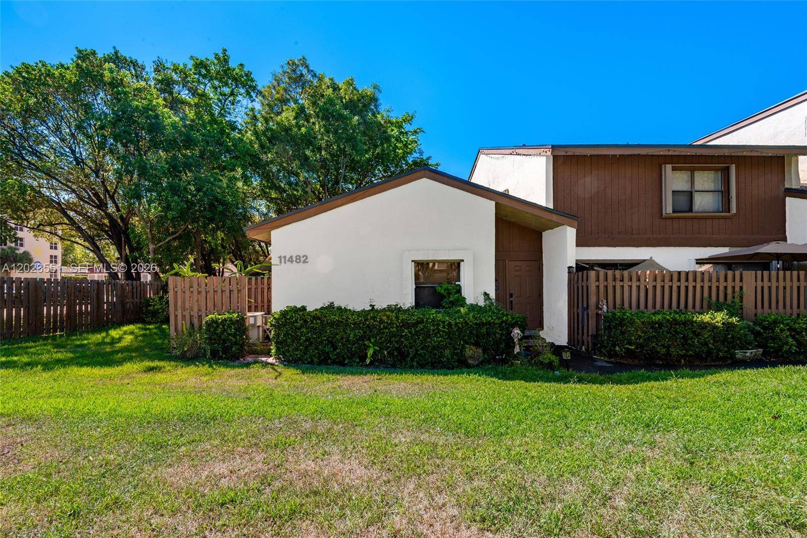 11482 SW 109th RdMiami - GREENGLADES CONDO NO 10 condo unit 29A - picture