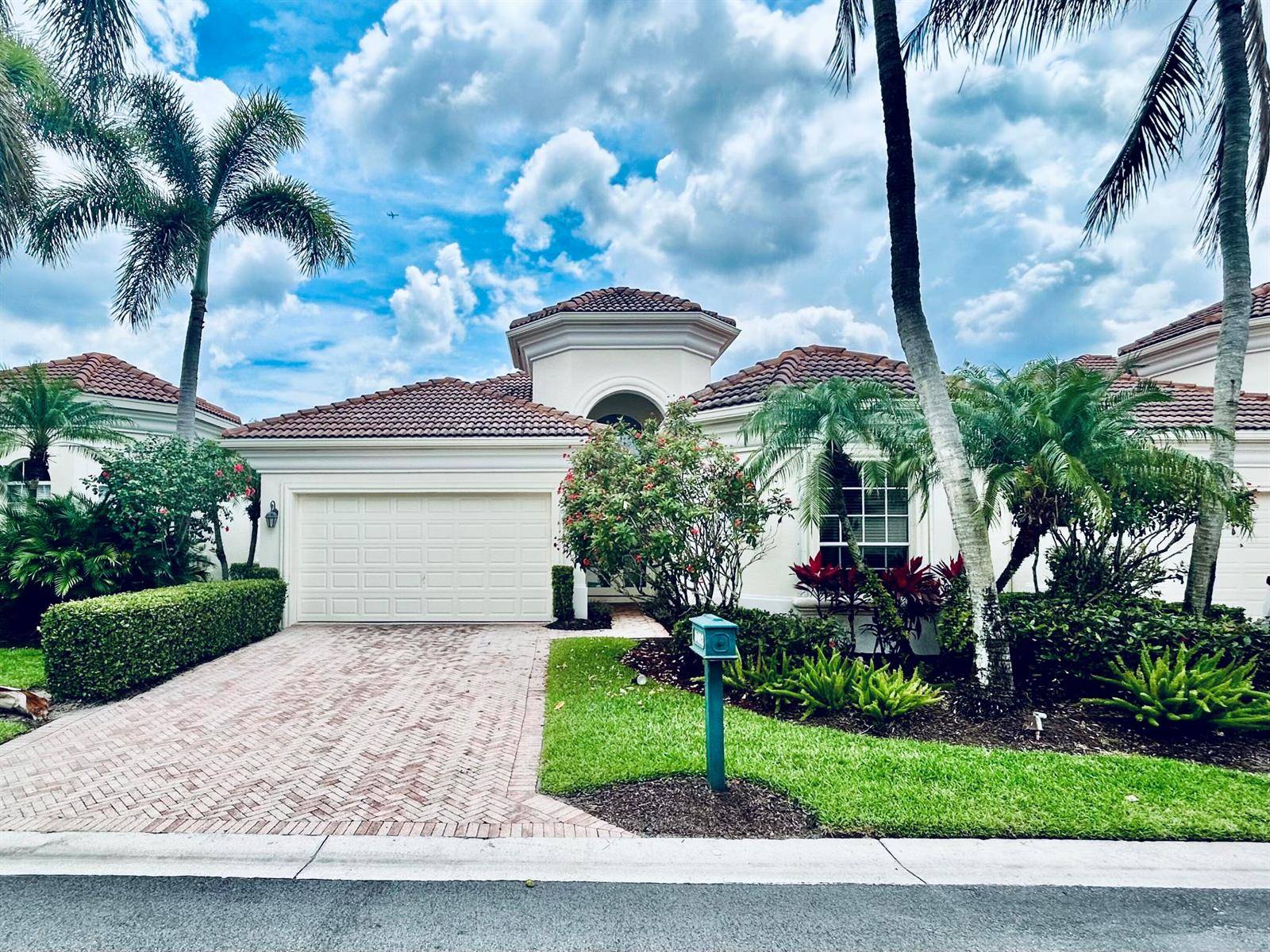 8452 Legend ClubWest Palm Beach - picture
