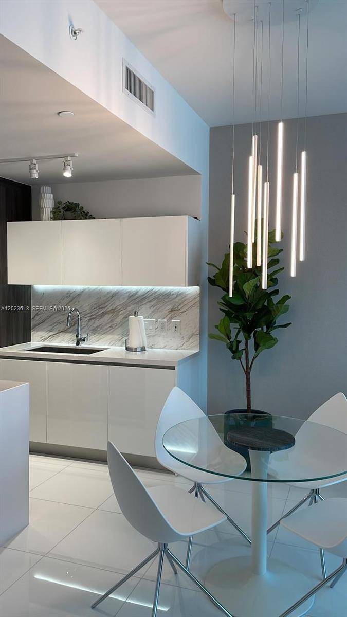 851 NE 1st AveMiami - Condo 5+ Stories,Condo condo unit 1006 - picture