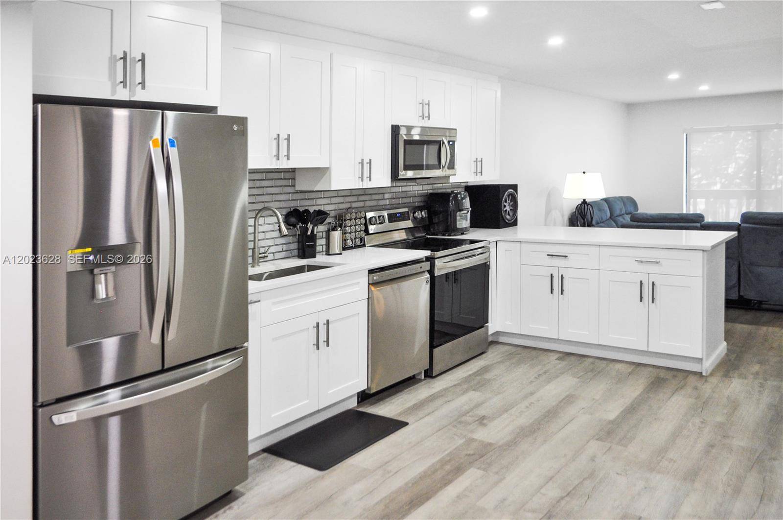 1021 Mockingbird LnPlantation - Condo 1-4 Stories,Condo condo unit 202 - picture