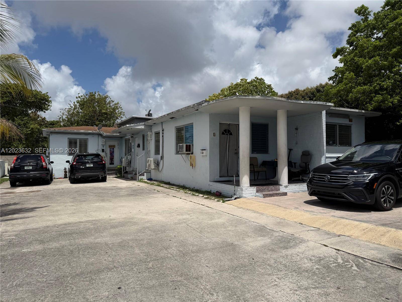 130 NW 16th AveMiami - picture