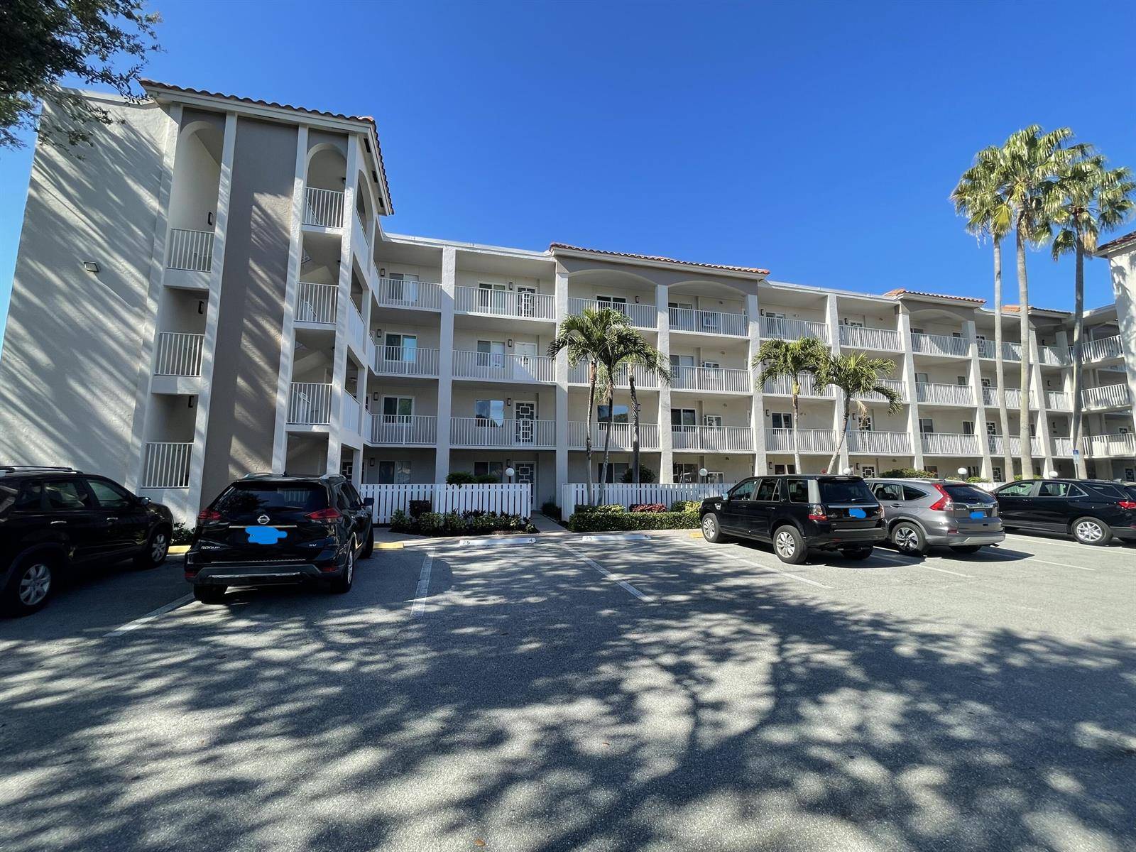 14111 Royal VistaDelray Beach - HUNTINGTON POINTE,Huntington Pointe condo unit 202 - picture