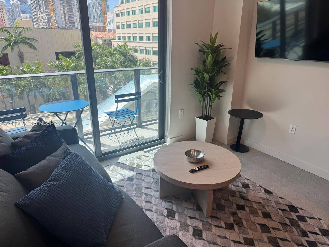 121 NE 5th StMiami - Condo 5+ Stories,Condo condo unit 2102 - picture