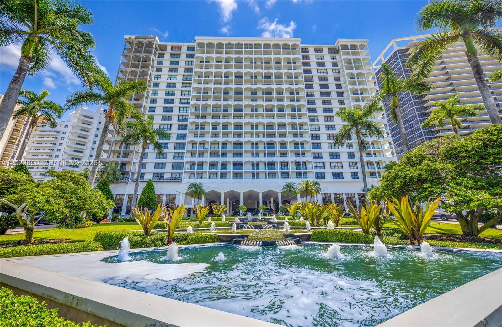9801 Collins AveBal Harbour - BALMORAL CONDO condo unit 11M - picture