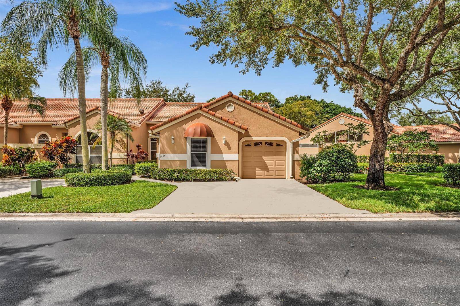 1904 RosewoodPalm Beach Gardens - picture