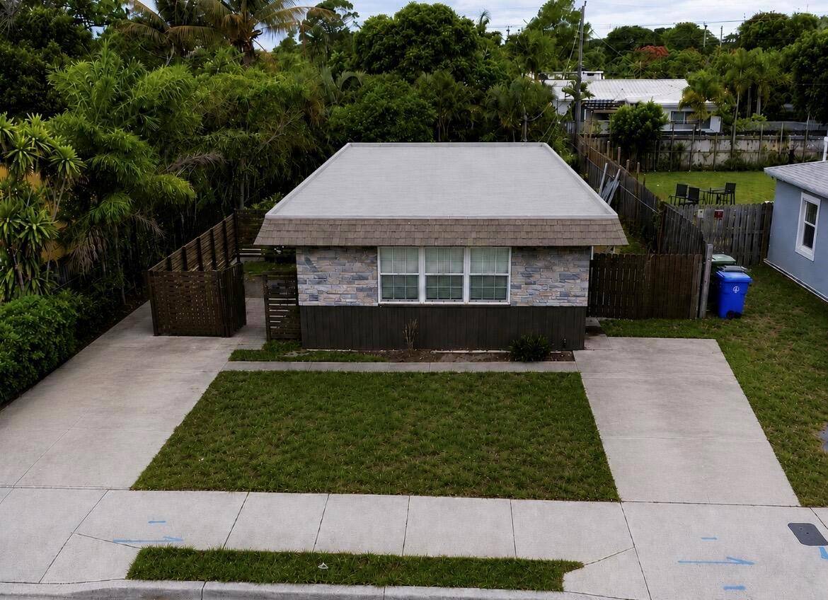 1429 N AndrewsFort Lauderdale - picture