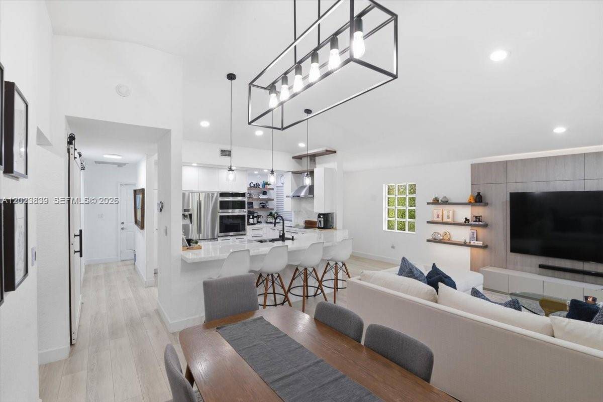 2181 NW 162nd TerPembroke Pines - picture