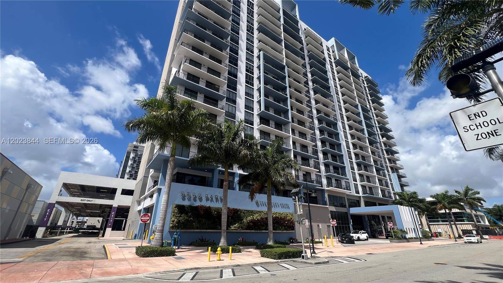 5350 NW 84 AveDoral - 5350 Park Condo condo unit 1601 - picture