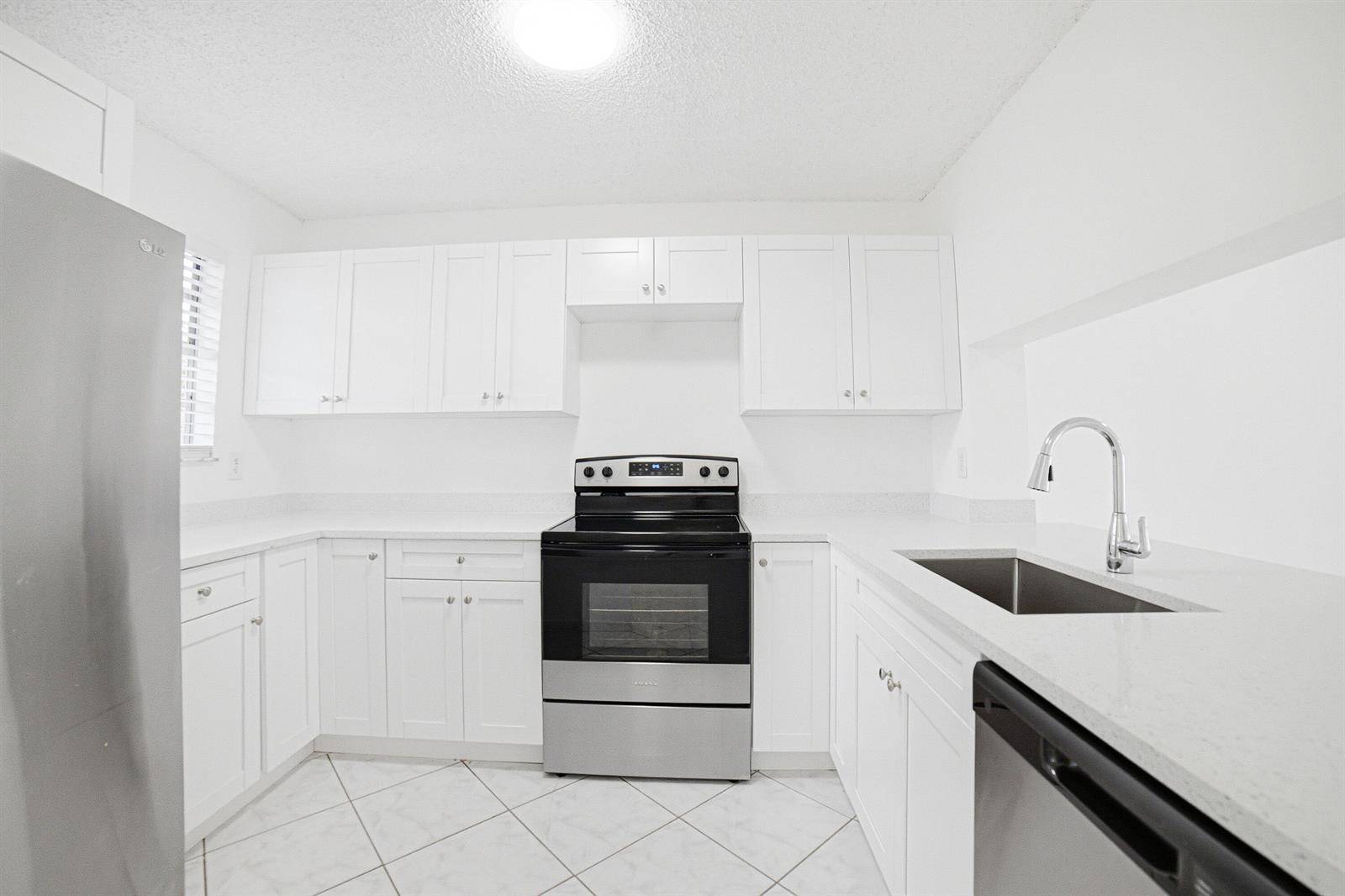 8207 Fairway RoadSunrise - SPRING TREE,Golf View Village condo unit 8207 - picture
