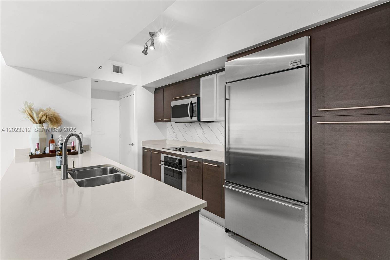 55 SE 6th StMiami - Condo/Co-Op/Annual,Condo condo unit 1203 - picture