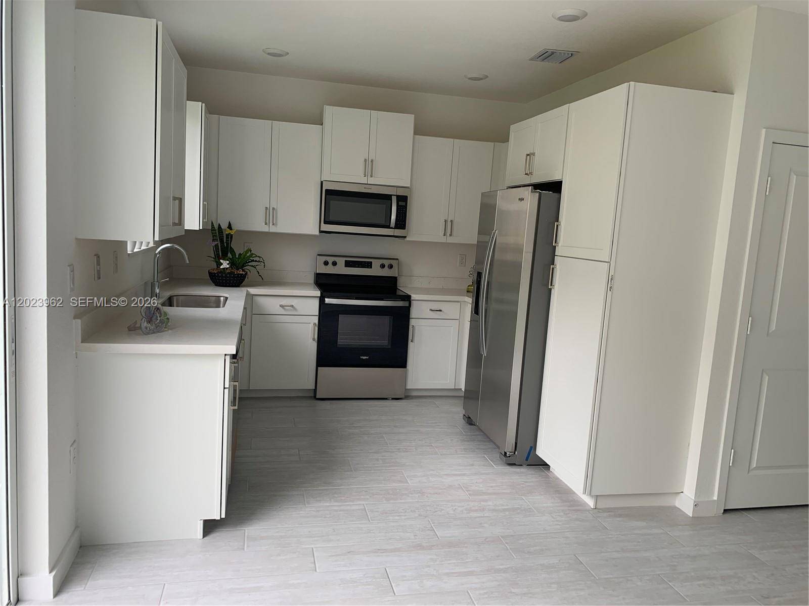 1068 SE 24th AveHomestead - picture