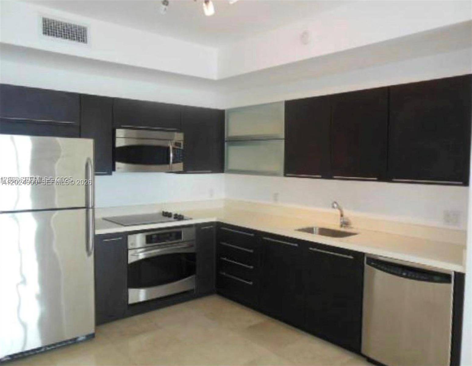 90 SW 3rd StMiami - IVY CONDO condo unit 1811 - picture