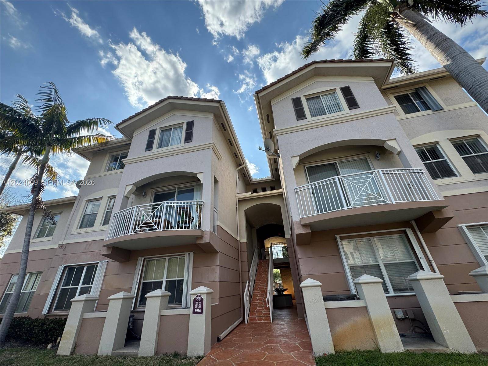 8936 W Flagler StMiami - Condo 1-4 Stories,Condo condo unit 201 - picture