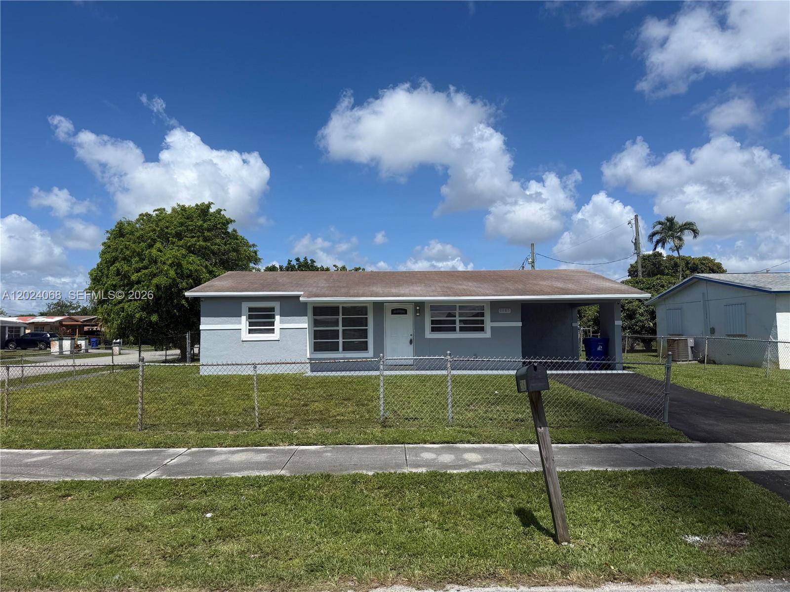 2161 NW 26th AveFort Lauderdale - NORTH WEST LAUDERDALE ADD condo unit no unit - picture