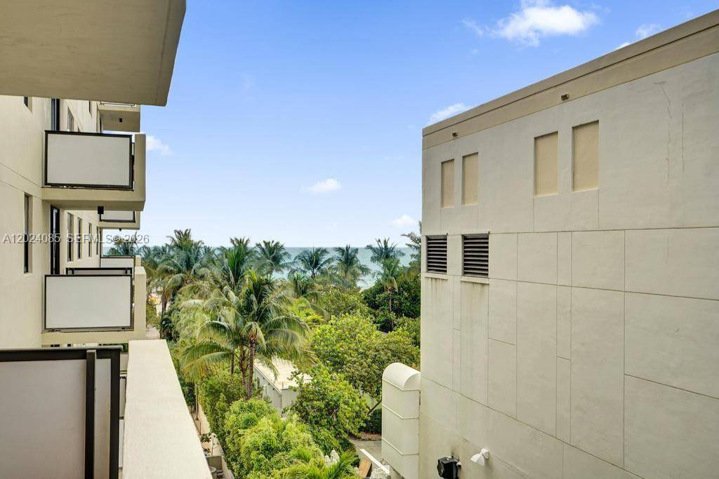 1623 Collins AveMiami Beach - Condo/Co-Op/Annual,Condo condo unit 512 - picture