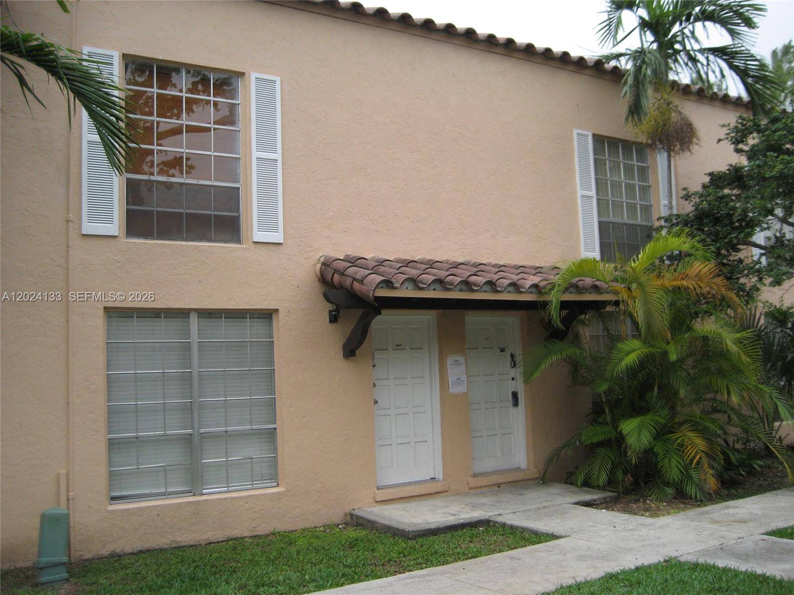 10806 N Kendall DrMiami - Condo 1-4 Stories,Townhouse condo unit P-26 - picture