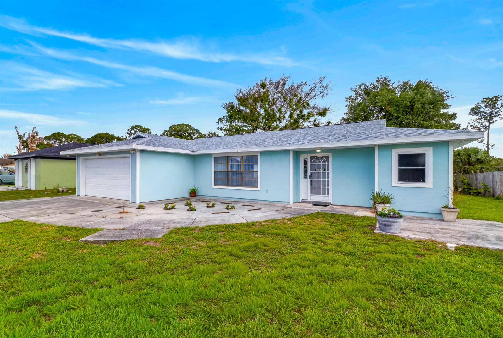 662 SE EssexPort St. Lucie - picture