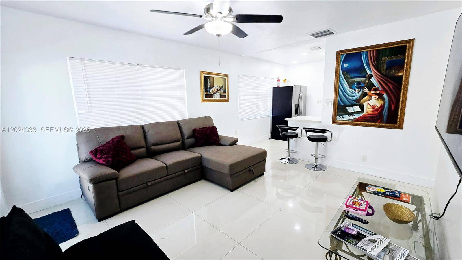 139 NW 14th WayDania Beach - picture