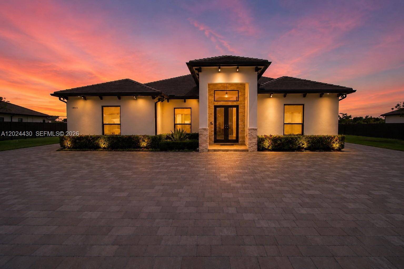 18321 SW 224th StMiami - picture