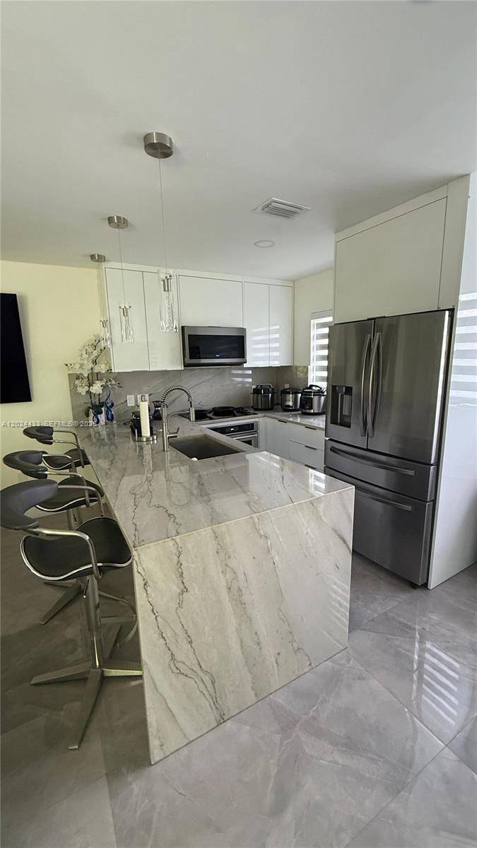 13675 SW 62nd StMiami - Condo 1-4 Stories,Condo condo unit 202-3 - picture