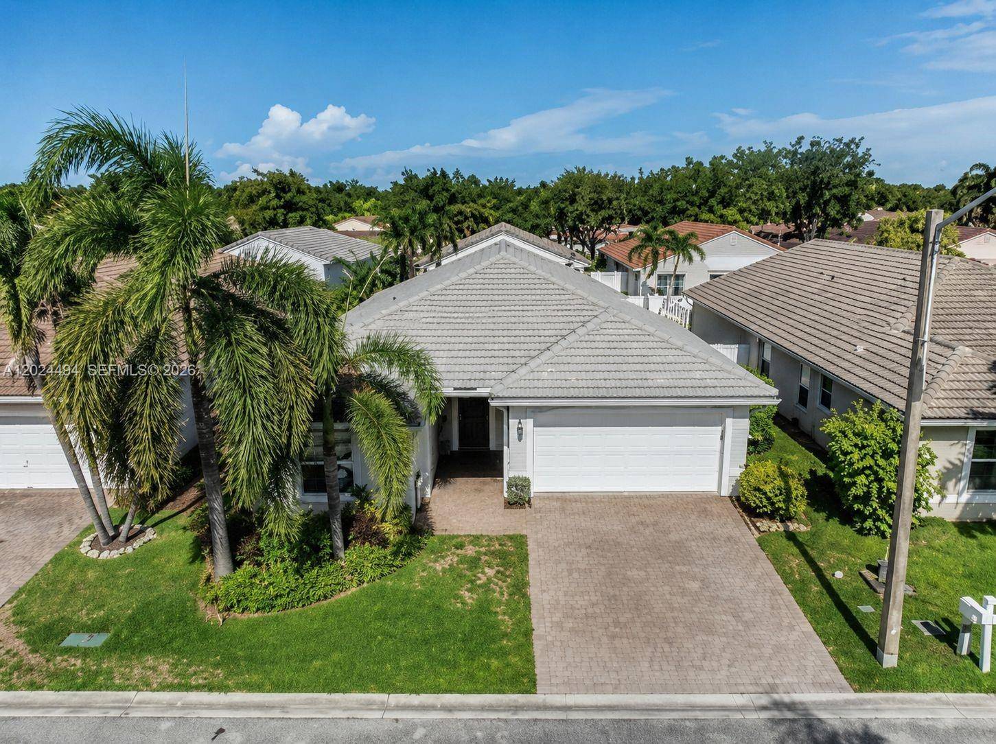 4938 SW 33rd WayHollywood - picture