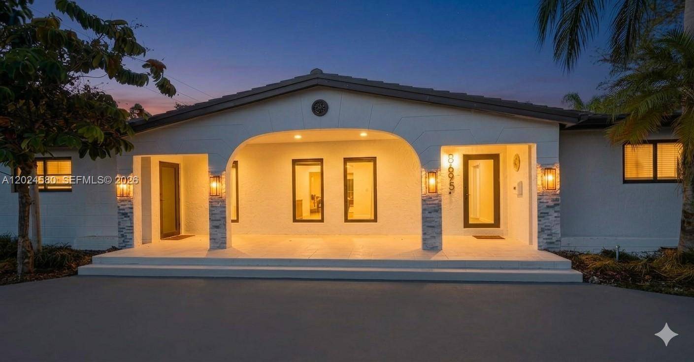 8695 SW 110th StMiami - picture