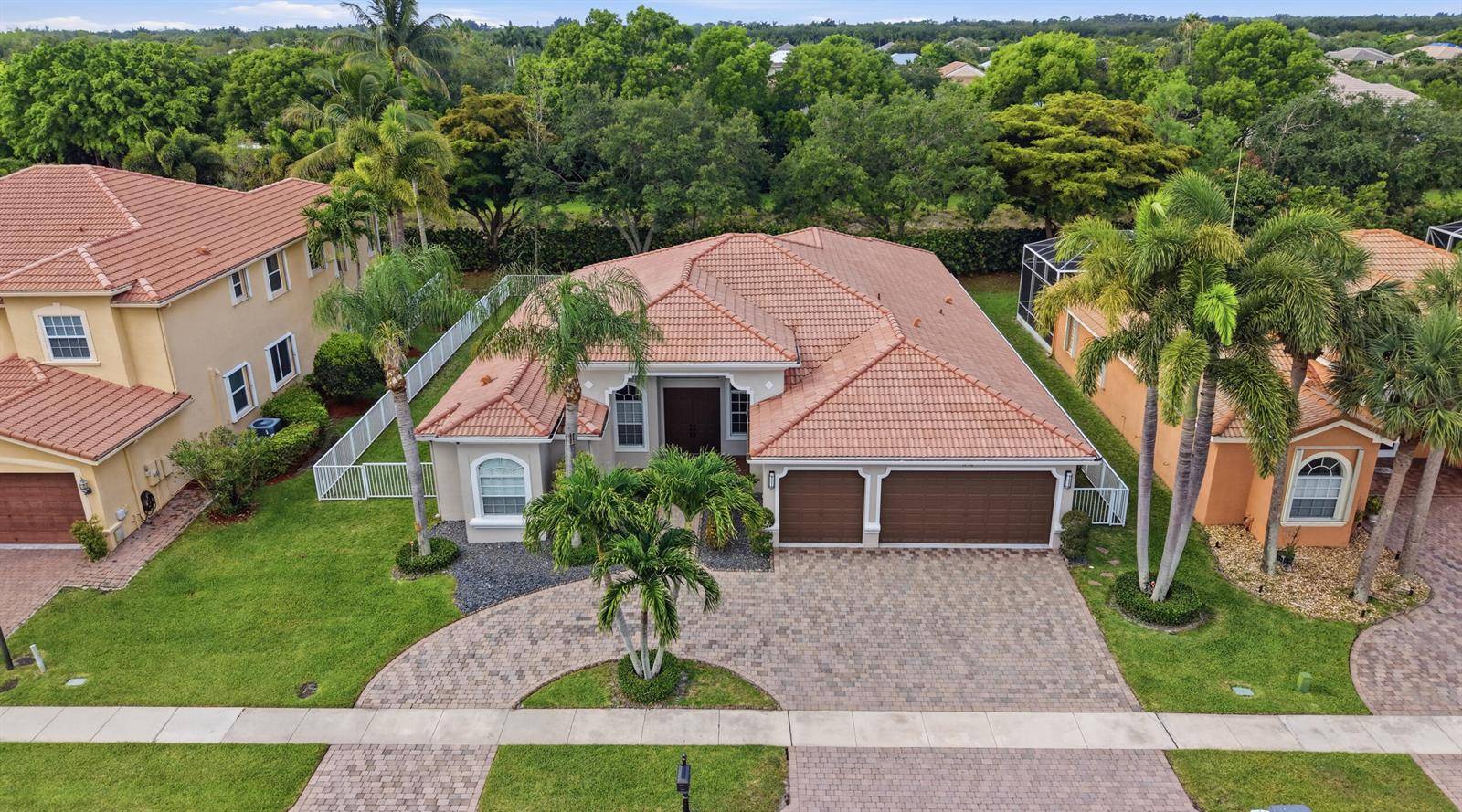 9746 CampiLake Worth - picture